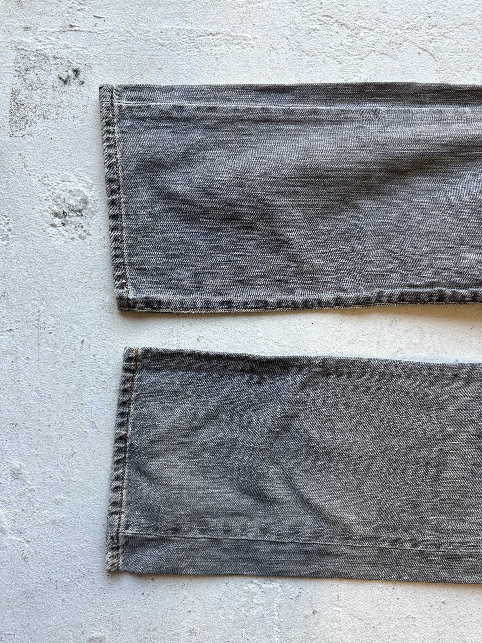 2000s Levi’s 501 Charcoal Jeans