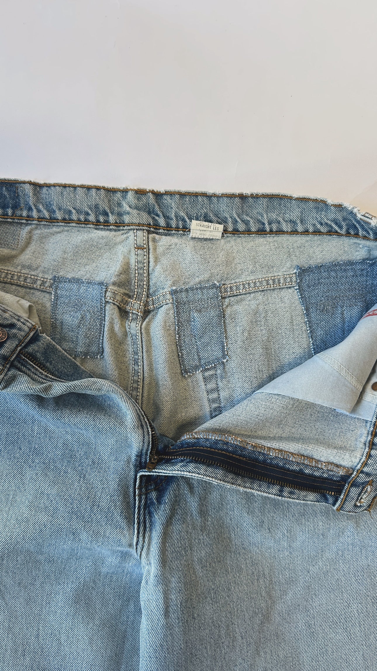 1990s Levi’s Baggy Jeans